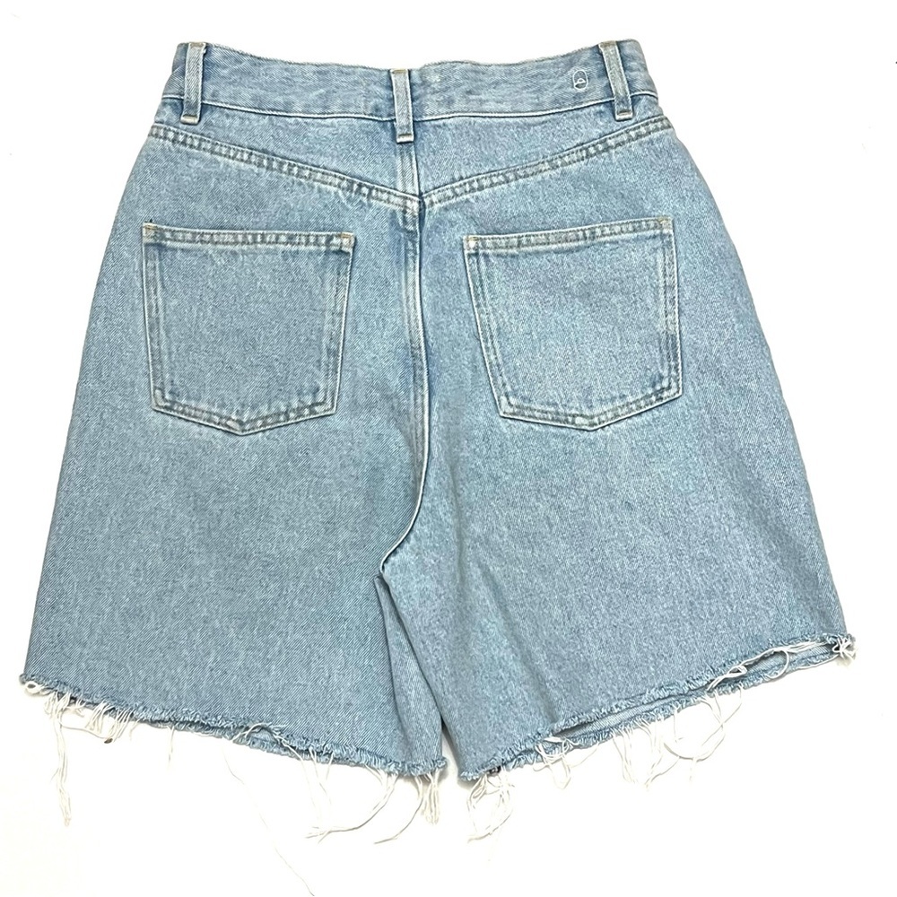 KOTN Shorts Size 2 Antifit Light Wash Relaxed Jean Denim - Picture 3 of 7
